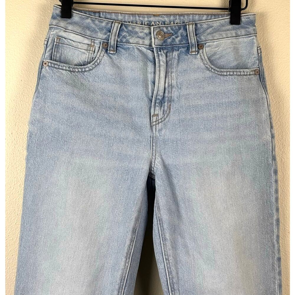American Eagle Strigid Mom Jeans Women's Size 2 in Blue Breeze - Picture 3 of 12